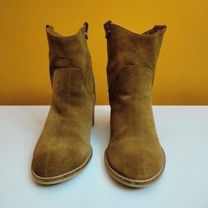 Dolce Vita Grayden Boot Saddle Suede